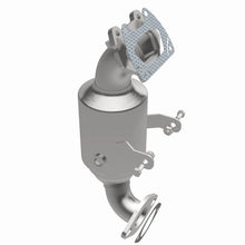 Load image into Gallery viewer, Magnaflow 14-16 Ram ProMaster 1500/2500/3500 V6 3.6L CARB Compliant DirectFit Catalytic Converter
