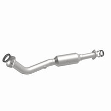 Load image into Gallery viewer, MagnaFlow Direct Fit Converter 03-11 Honda Element 2.4L Underbody
