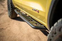 Load image into Gallery viewer, DV8 Offroad 23-24 Chevy Colorado OE Plus Side Steps - Black Steel
