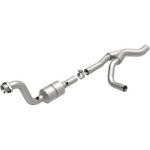 Load image into Gallery viewer, MagnaFlow Conv DF 2004 Durango 5.7L Passenger Side | 93252
