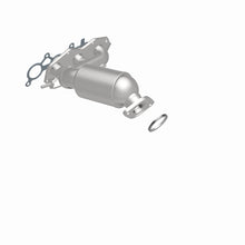 Load image into Gallery viewer, Magnaflow 2011 Toyota Sienna 3.5L Direct Fit Converter
