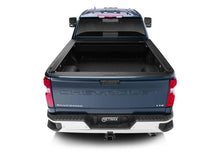 Load image into Gallery viewer, Retrax 60484 BOX CVR 20-24 GM HD 6&#39;9&quot; Tonneau Covers Retrax
