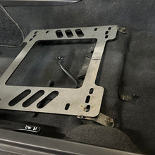 Load image into Gallery viewer, Planted Seat Bracket- Nissan Skyline [R34 Chassis] (1998-2005) - Driver (Right Side)

