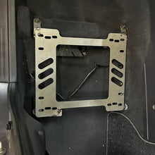Load image into Gallery viewer, Planted Seat Bracket- Nissan Skyline [R34 Chassis] (1998-2005) - Passenger (Left Side)
