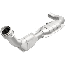 Load image into Gallery viewer, MagnaFlow Conv DF 99 F150 4.6L V8 D/S 2WD
