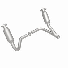 Load image into Gallery viewer, MagnaFlow Conv DF California Grade 07-08 Dodge Durango 3.7L
