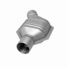 Load image into Gallery viewer, MagnaFlow Conv Univ 2.50inch Angled Inlet FED
