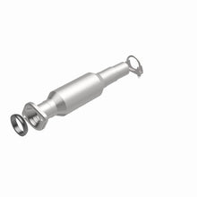 Load image into Gallery viewer, Magnaflow 04-06 Toyota Sienna 3.3L Direct Fit Converter
