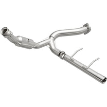 Load image into Gallery viewer, Magnaflow Conv DF 2007-2008 Ford Expedition/Navigator V8-5.4L
