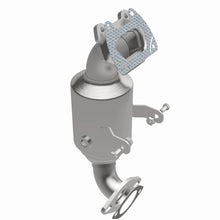 Load image into Gallery viewer, Magnaflow 14-16 Ram ProMaster 1500/2500/3500 V6 3.6L CARB Compliant DirectFit Catalytic Converter

