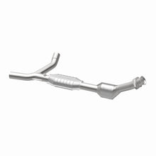 Load image into Gallery viewer, MagnaFlow Conv DF 01-03 Ford E150 4.2L Passenger Side
