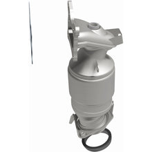 Load image into Gallery viewer, MagnaFlow 12-14 Honda CR-V 2.4L L4 GAS California Catalytic Converter Direct Fit
