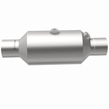 Load image into Gallery viewer, Magnaflow 2.25 w/dual O2 5in. Spun Universal Converter
