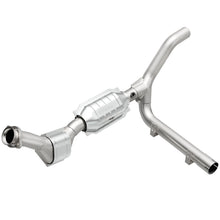 Load image into Gallery viewer, MagnaFlow Conv DF 97-98 Ford F-150 Pickup 4.2L P/S 4WD
