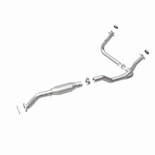 Load image into Gallery viewer, MagnaFlow Conv DF 00-05 Blazer 4WD 4.3L
