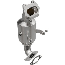 Load image into Gallery viewer, Magnaflow 14-16 Ram ProMaster 1500/2500/3500 V6 3.6L CARB Compliant DirectFit Catalytic Converter
