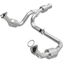 Load image into Gallery viewer, Magnaflow 11-15 GMC Yukon 6.2L Direct Fit Converter
