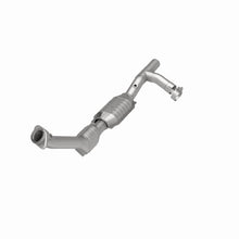 Load image into Gallery viewer, MagnaFlow Conv DF 99-02 Expedition 5.4L 4wd
