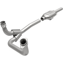 Load image into Gallery viewer, MagnaFlow Conv DF 88-95 Ford Trucks 5.8L V8
