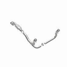 Load image into Gallery viewer, MagnaFlow Conv DF 00-05 Blazer 4WD 4.3L
