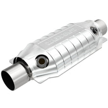 Load image into Gallery viewer, MagnaFlow Conv Univ 2 Dual O2 Boss
