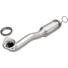Load image into Gallery viewer, MagnaFlow 10-11 Honda CR-V California Catalytic Converter Direct Fit

