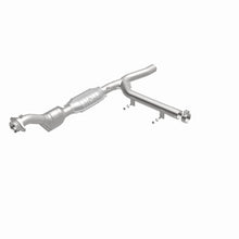 Load image into Gallery viewer, MagnaFlow Conv DF F150 Truck 97-98 V8 4.6L 2W
