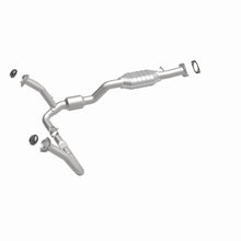 Load image into Gallery viewer, MagnaFlow Conv DF S10 Pickup 01-03 6 4.3L
