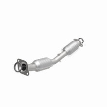 Load image into Gallery viewer, Magnaflow Conv DF 07-12 Nissan Versa 1.8L
