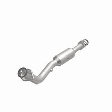 Load image into Gallery viewer, MagnaFlow Direct Fit Converter 03-11 Honda Element 2.4L Underbody

