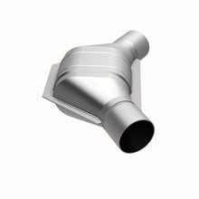 Load image into Gallery viewer, MagnaFlow Conv Univ 2.5 Angled In/Out
