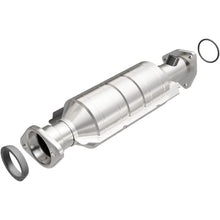 Load image into Gallery viewer, MagnaFlow Conv DF 1998 Honda Odyssey 2.3L
