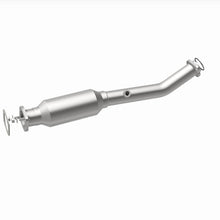 Load image into Gallery viewer, Magnaflow 05-06 Nissan Titan 5.6L Direct Fit Converter
