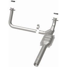 Load image into Gallery viewer, MagnaFlow Conv DF Chevrolet/GMC 1500 1/2 Ton
