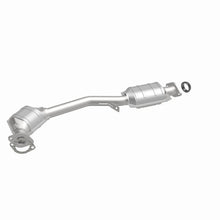 Load image into Gallery viewer, MagnaFlow Conv DF 99-05 Subaru Forester/96-97 &amp; 99-05 Impreza/01-03 Legacy/00-05 Outback Front/Rear
