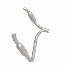 Load image into Gallery viewer, Magnaflow 2006 Dodge Ram 1500 5.7L Direct Fit Converter
