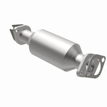 Load image into Gallery viewer, Magnaflow 10-13 Hyundai Santa Fe 2.4L Direct Fit Converter
