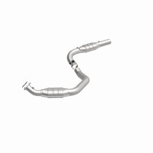 Load image into Gallery viewer, Magnaflow 2006 Chevrolet Express 2500 4.8L Direct Fit Converter

