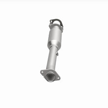 Load image into Gallery viewer, Magnaflow 05-06 Nissan Titan 5.6L Direct Fit Converter
