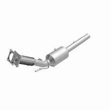 Load image into Gallery viewer, Magnaflow 06-09 Volkswagen Beetle 2.5L Direct Fit Converter
