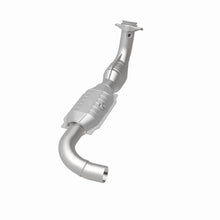 Load image into Gallery viewer, MagnaFlow Conv DF 99-00 Expedition 4.6 2WD DS
