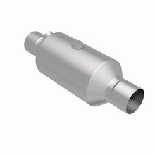 Load image into Gallery viewer, Magnaflow 2.25 w/dual O2 5in. Spun Universal Converter
