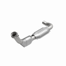 Load image into Gallery viewer, MagnaFlow Conv DF 97-98 Ford Exped 4.6L D/S
