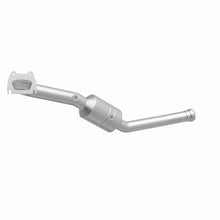 Load image into Gallery viewer, MagnaFlow Conv Direct Fit OEM 11-12 Jeep Grand Cherokee 3.6L
