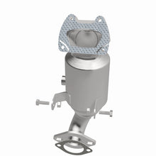 Load image into Gallery viewer, Magnaflow 14-16 Ram ProMaster 1500/2500/3500 V6 3.6L CARB Compliant DirectFit Catalytic Converter
