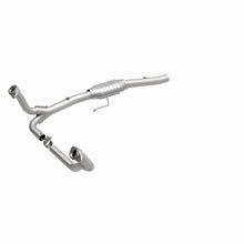 Load image into Gallery viewer, MagnaFlow Conv DF 00-03 Dakota 4.7L 2WD

