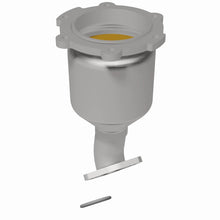 Load image into Gallery viewer, Magnaflow 2004-2009 Nissan Quest 3.5L Direct Fit Converter
