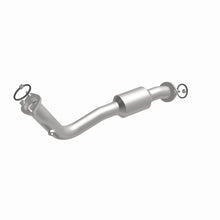 Load image into Gallery viewer, Magnaflow 13-15 Toyota RAV4 2.5L Direct Fit Converter
