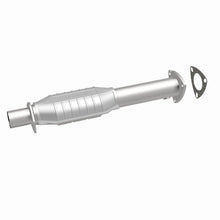 Load image into Gallery viewer, MagnaFlow Conv DF 95-98 GM S10 Pickup 4.3L
