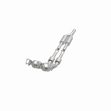 Load image into Gallery viewer, Magnaflow 12-13 Volkswagen Passat 3.6L Direct Fit Converter
